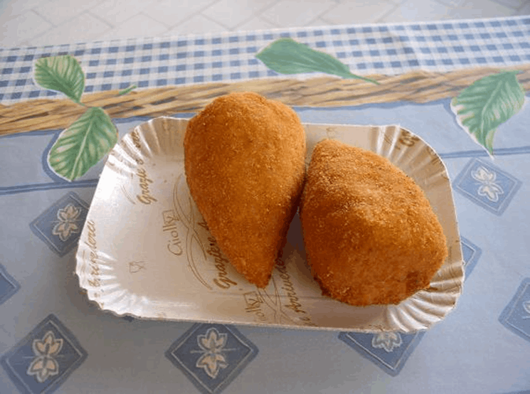 シチリア風ライスコロッケ